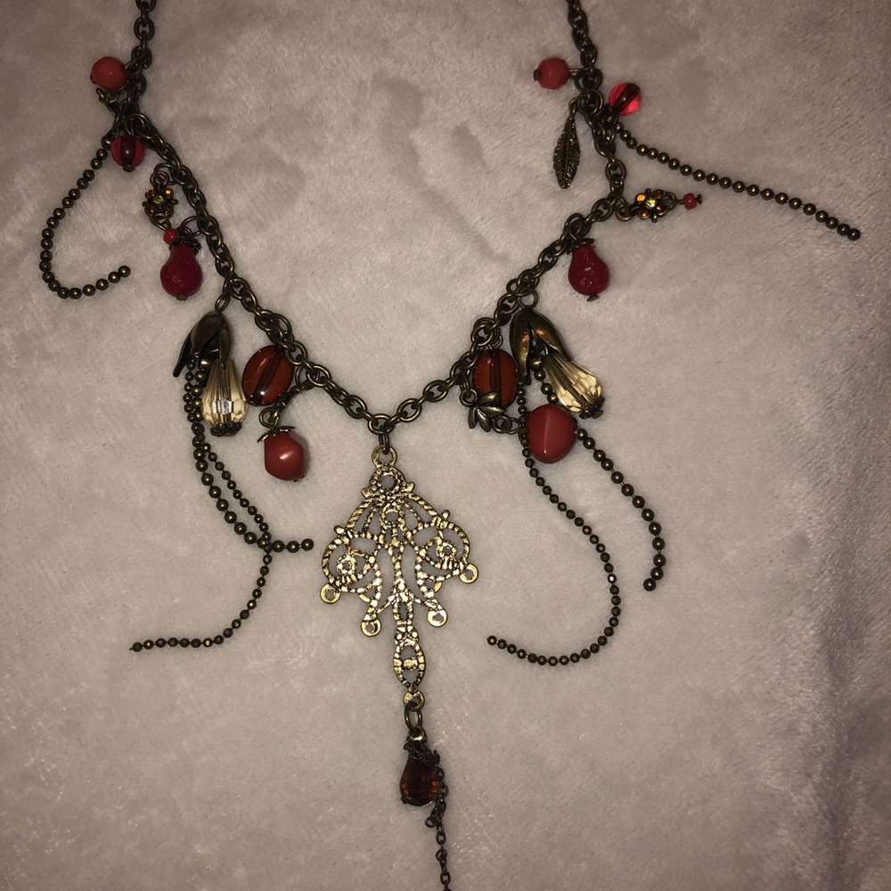Chunky gold and orange necklace!✨